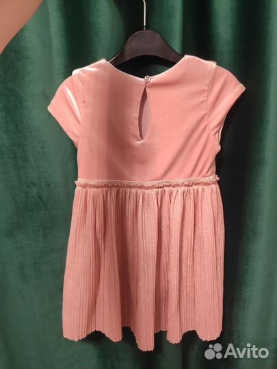 Нарядное платье для девочки 92