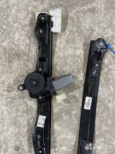 Стеклоподъемник задний левый bmw f30