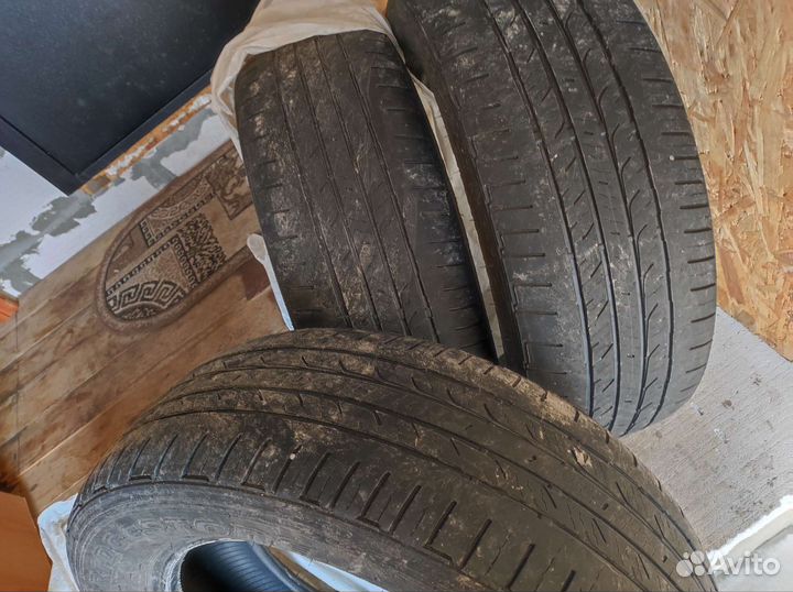 Bridgestone B250 215/60 R17