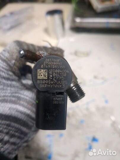 Форсунка топливная Skoda Octavia (A7), 2016