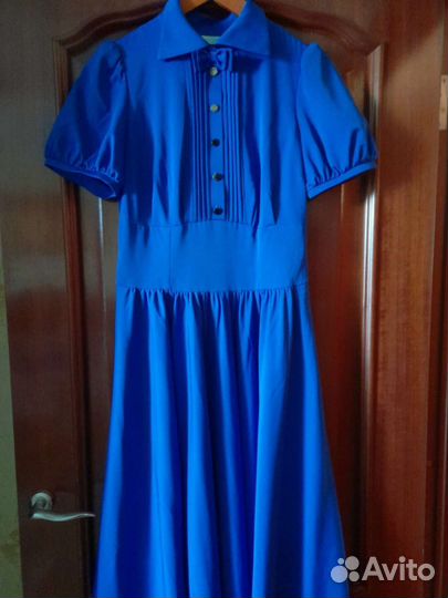 Платье нарядное 44-46 размер