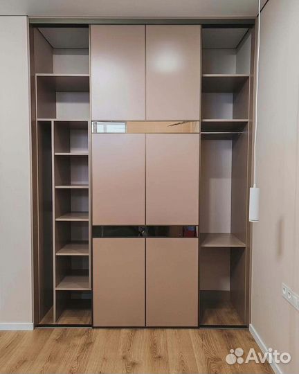Красивый шкаф купе на заказ