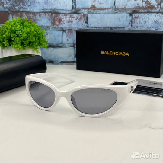 Солнцезащитные очки balenciaga