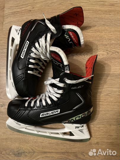 Коньки хоккейные bauer vapor select