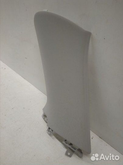 Обшивка стойки задняя правая Mercedes-Benz Gle