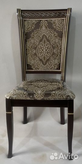 Столы и стулья