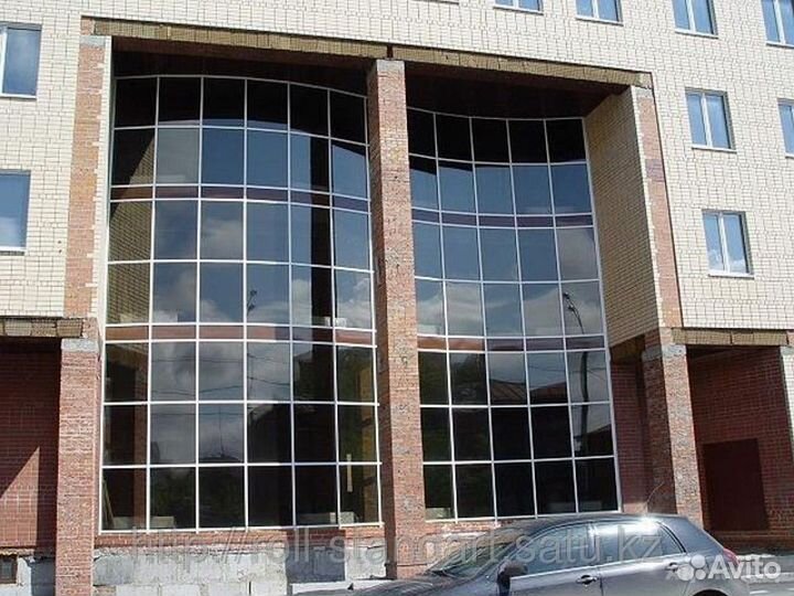 Безрамное остекление офисов