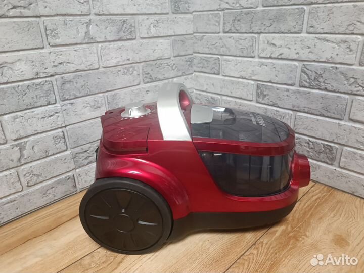 Пылесос Willmark VC-2067CY