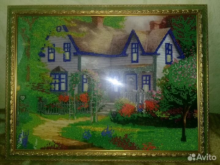 Картина бисером Дом в саду