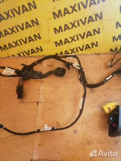 Проводка двери передняя левая Audi A6 C6 2008