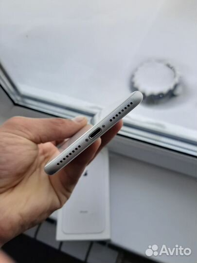 iPhone 8 Plus, 64 ГБ