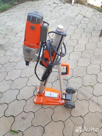 Алмазное сверление (бурение) стен