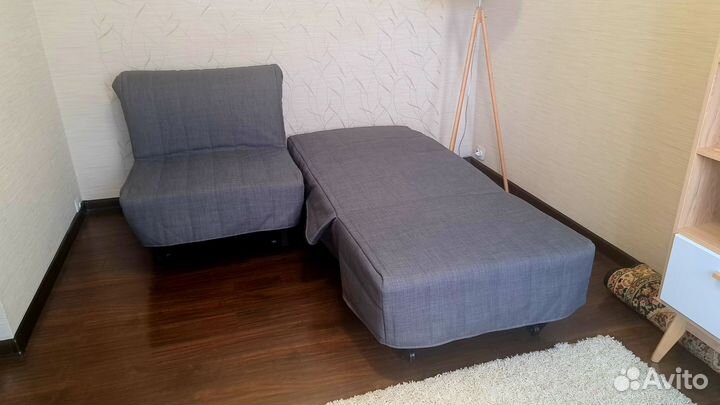 Продам два раскладных кресла IKEA 
