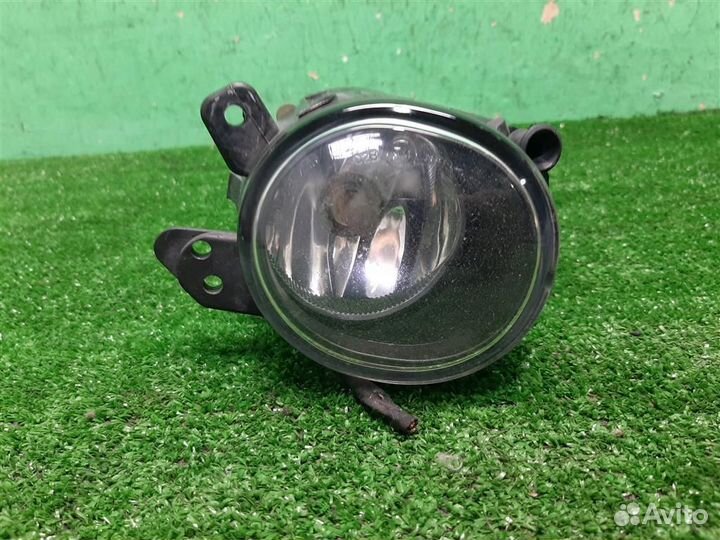 Птф передняя правая Mercedes Benz C-Class W204 20