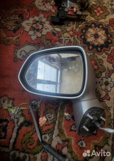 Баковое стекло на honda fit