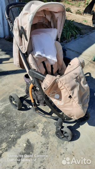 Прогулочная коляска