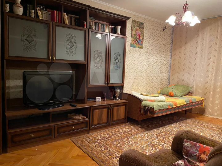 2-к. квартира, 50 м², 1/5 эт.