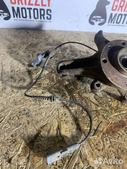 Кулак поворотный передний левый Peugeot 408 T73