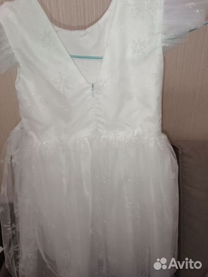 Нарядное платье для девочки 122 128 белое