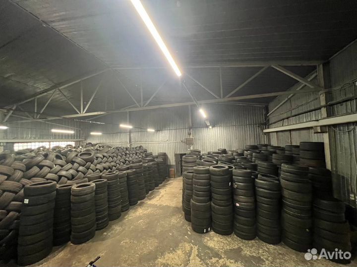 Goodyear Eagle Ultra Grip 215/55 R17 94T