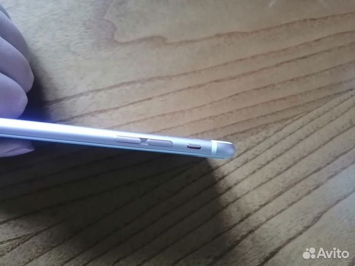 iPhone 6S, 16 ГБ