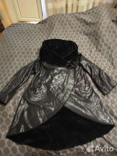 Лёгкая дублёнка,Пуховик
