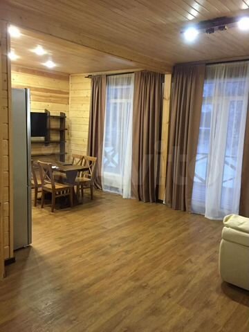 2-к. квартира, 50 м², 1/2 эт.