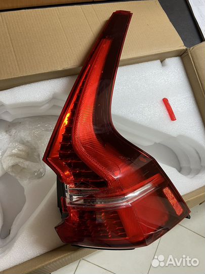 Задний правый фонарь Volvo XC60 2018