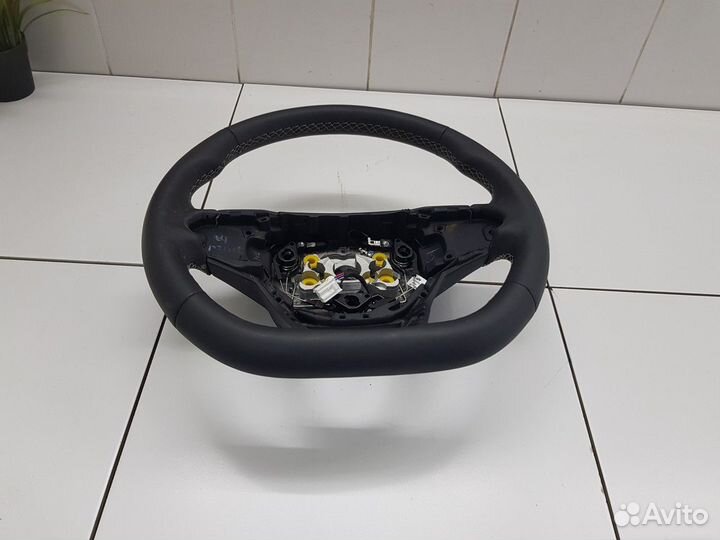 Рулевое колесо (Geely Atlas Pro)