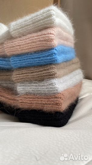 Шапки вязаные. Ручная работа