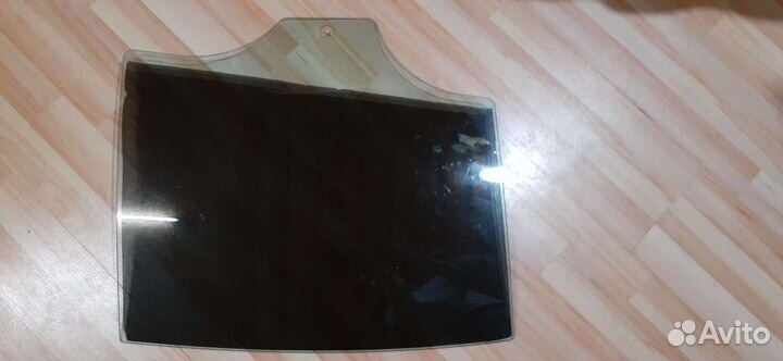 BMW 5 f 10 Стекло боковое заднее правое