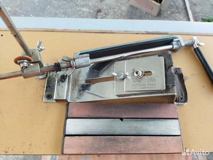 Точильный станок для ножей