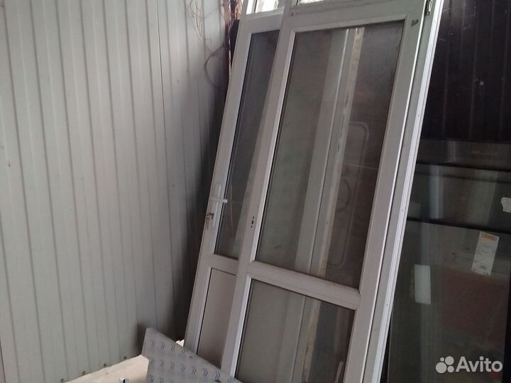 Двери пластиковые бу