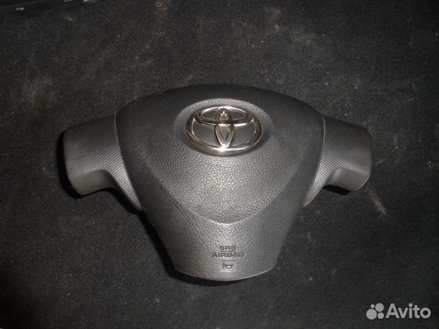 Подушка безопасности в руль Toyota Corolla 150