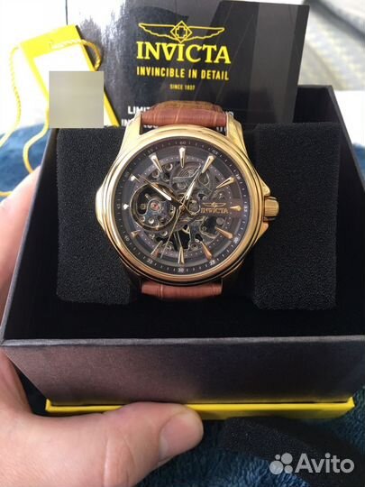 Часы мужские invicta Vintage Men's Watch