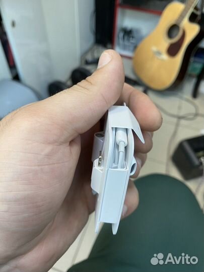 Оригинальные наушники с комплекта iPhone