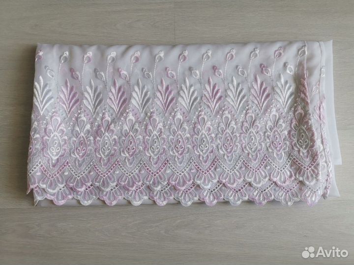 Тюль с вышивкой 2,44х2,65см