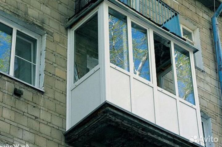 Остекление балконов и лоджий под ключ Z7602