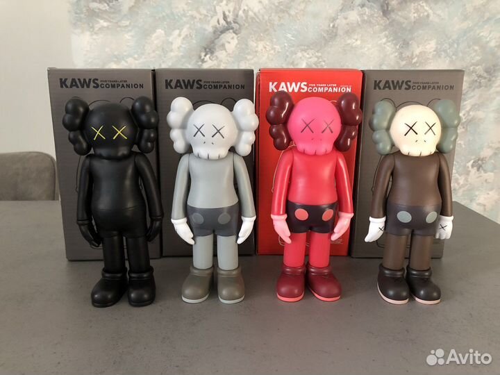 Фигурка kaws 20см