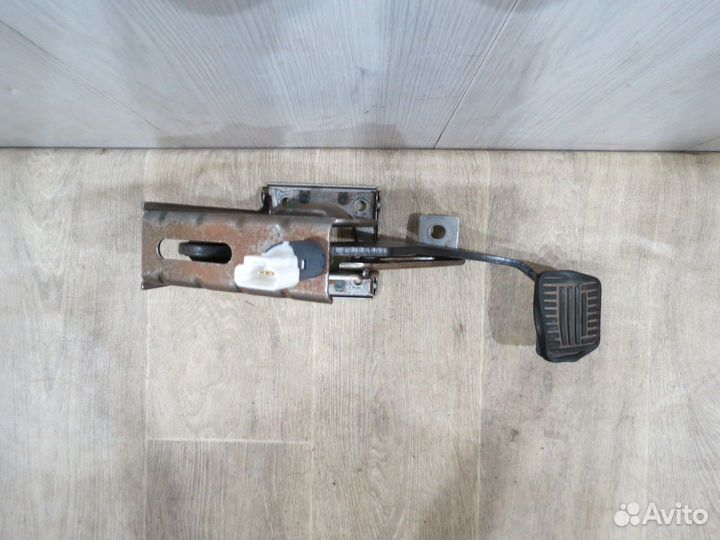 Педаль тормоза LADA Vesta Веста