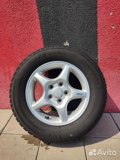 R15 Yokohama Ice Guard IG50+ 205/65, PCD 5x114.3 DIA 67