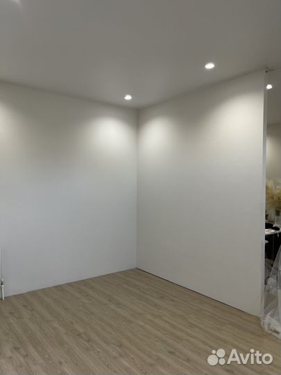 Сдача рейла, места для бижутерии, косметики