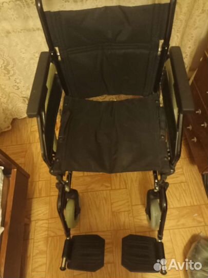 Инвалидная коляска новая