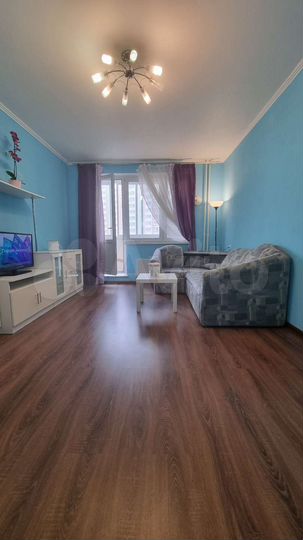 2-к. квартира, 64 м², 5/17 эт.