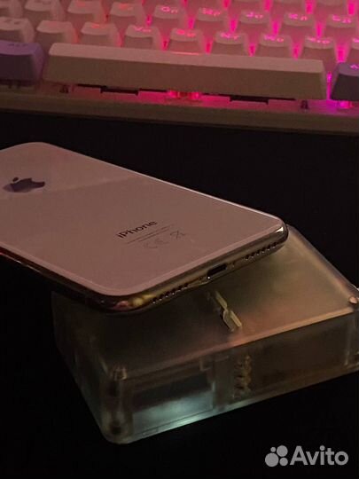 iPhone X, 64 ГБ