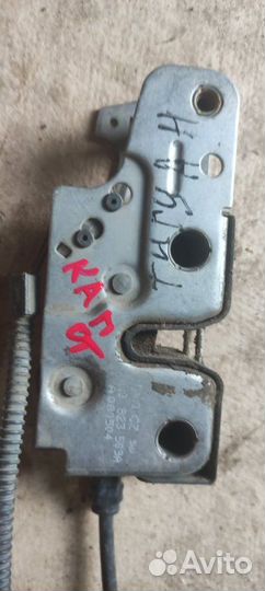 Замок капота Volkswagen Tiguan 5N1 BWK 2009 (б/у)