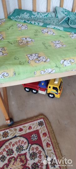 Детская кроватка