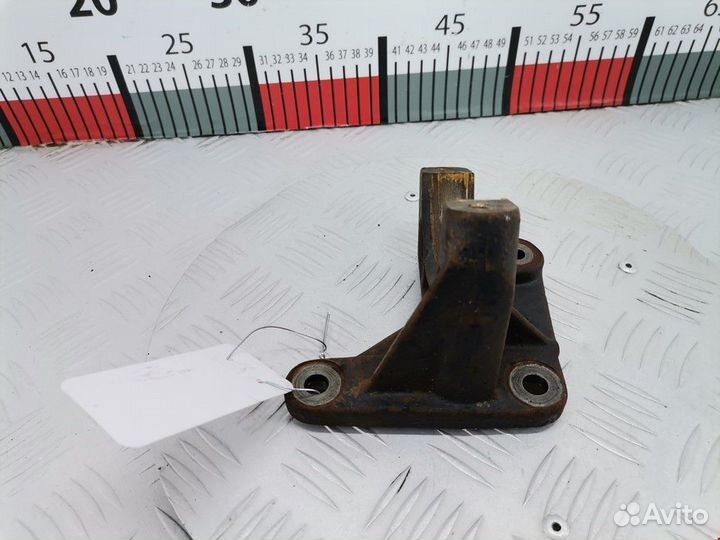 Кронштейн полуоси Volvo S60 2002 9143465