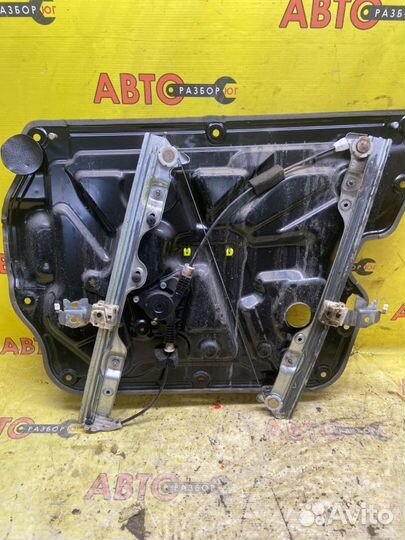 Стеклоподъемник передний левый Nissan Fuga Y50