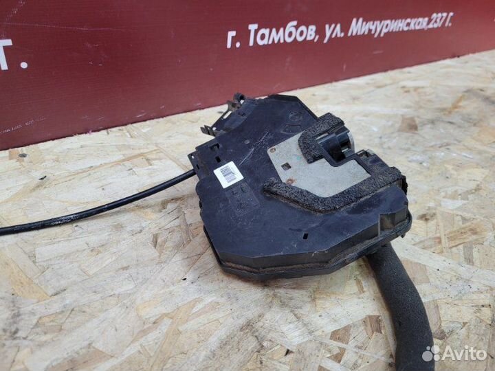 Замок двери задний левый Renault Fluence